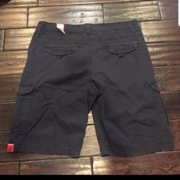 UNIONBAY Navy Cargo Shorts - Picture 6 of 6